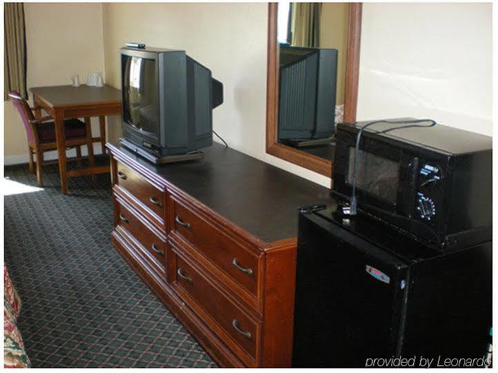 Hotel Corona Ca - Hwy 91 Екстериор снимка