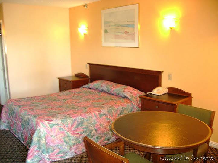 Hotel Corona Ca - Hwy 91 Екстериор снимка