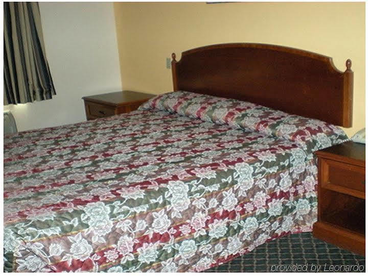 Hotel Corona Ca - Hwy 91 Стая снимка